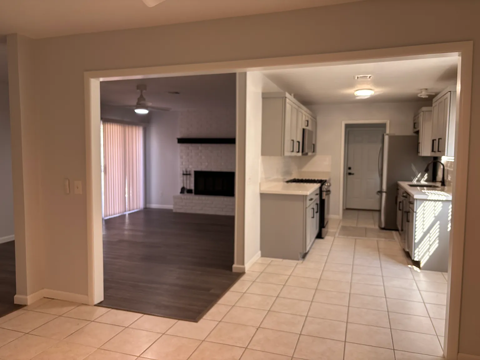 3 bed, 1450 sqft, $1,500 — Photo 2