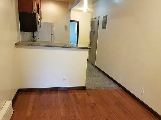 Rented by Urban Realty NYC | media 18