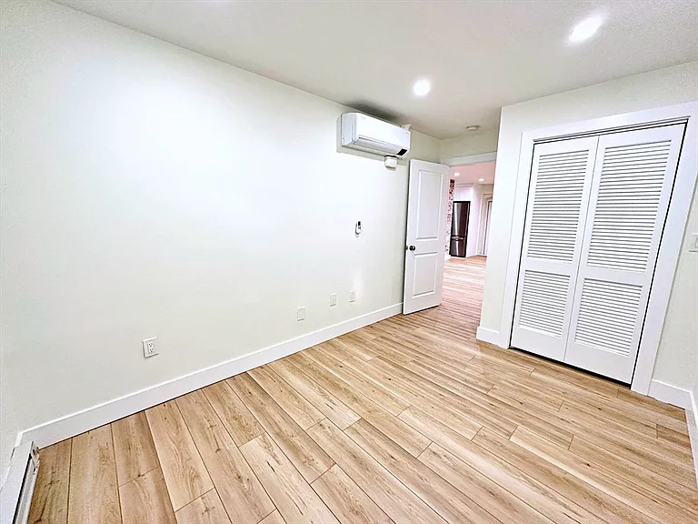128 Webster St #A — Photo 17