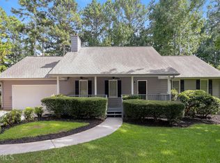 1604 Carriage Hills Dr, Griffin, GA