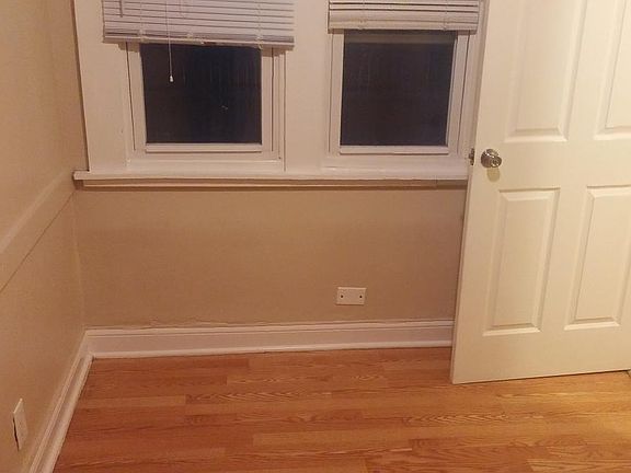 2nd image of 6413 S Artesian Ave #2