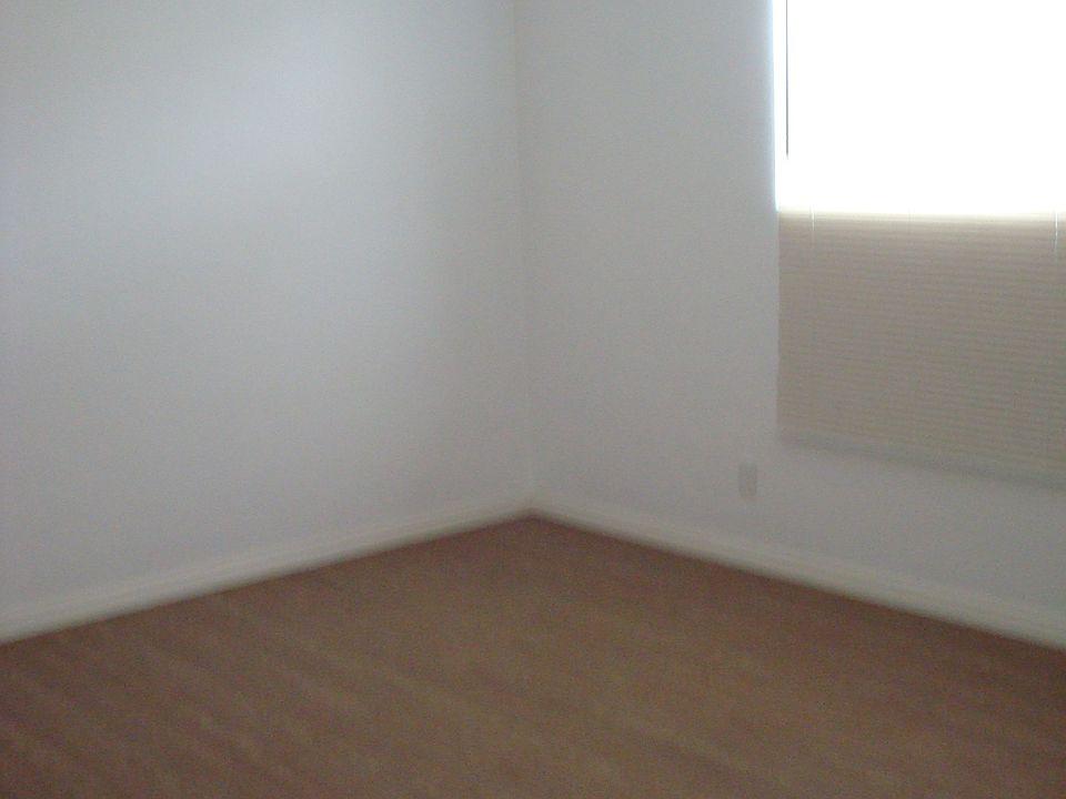 2nd image of 2222 1/2 Bunker Ave