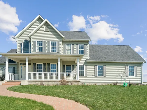 123 Cottage Dr, Mechanicsville, IA 52306