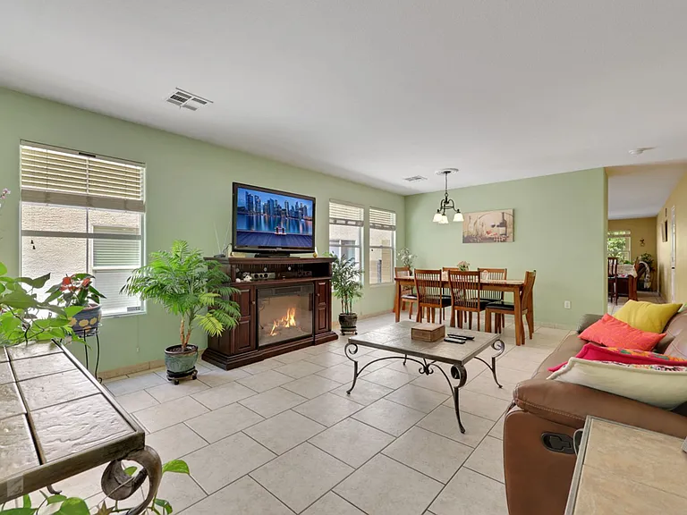 11256 Albergotta Ct — Photo 7