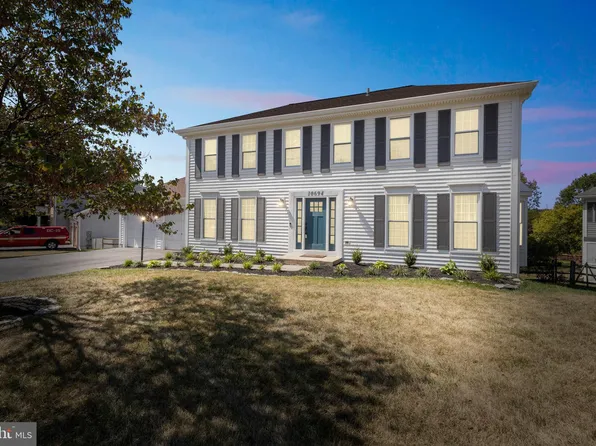 10694 Finn Dr, New Market, MD 21774