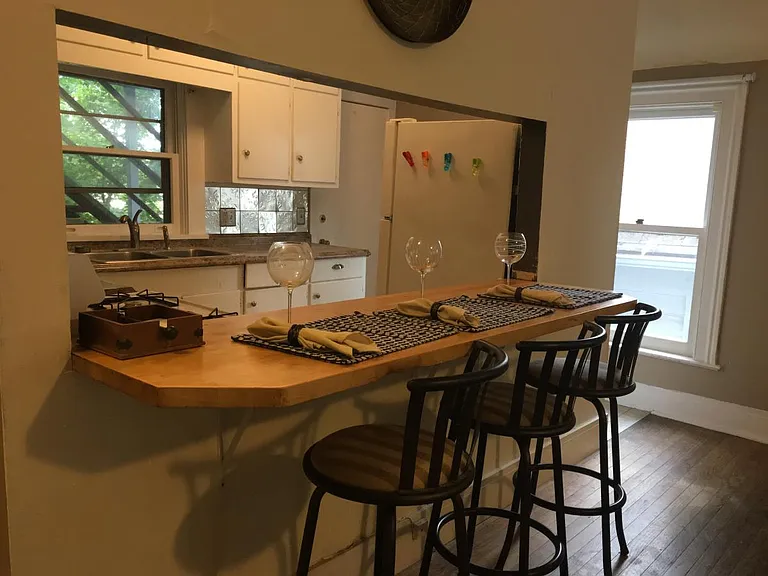 415 E Seneca St #2 — Photo 8