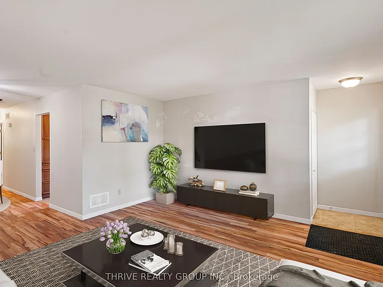 624 Mornington Ave — Photo 6