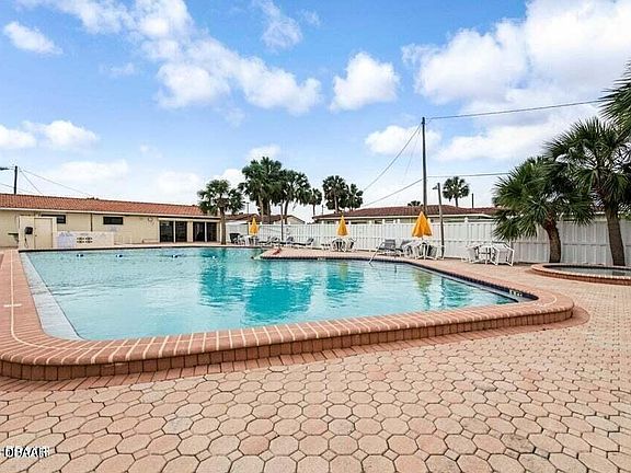 3rd image of 20 Oriole Cir #C