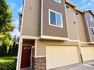 978 Edmonds Ave NE #F, Renton, WA 98056