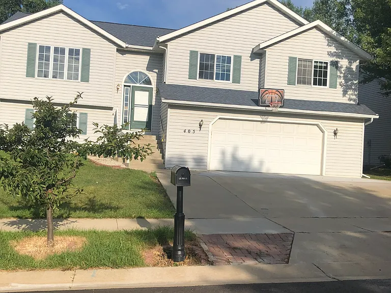 405 Manor Ridge Dr NW — Photo 5