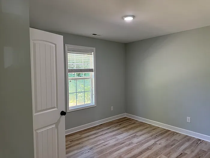 3 bed, 2.0 bath, $1,525 — Photo 2