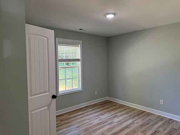 2nd image of 546 Evergreen Trl