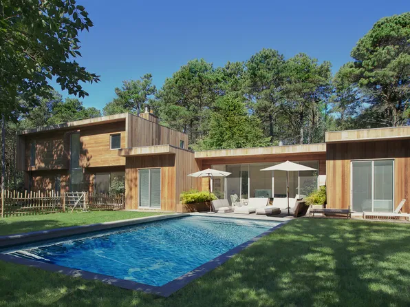 107 Swamp Rd, East Hampton, NY 11937