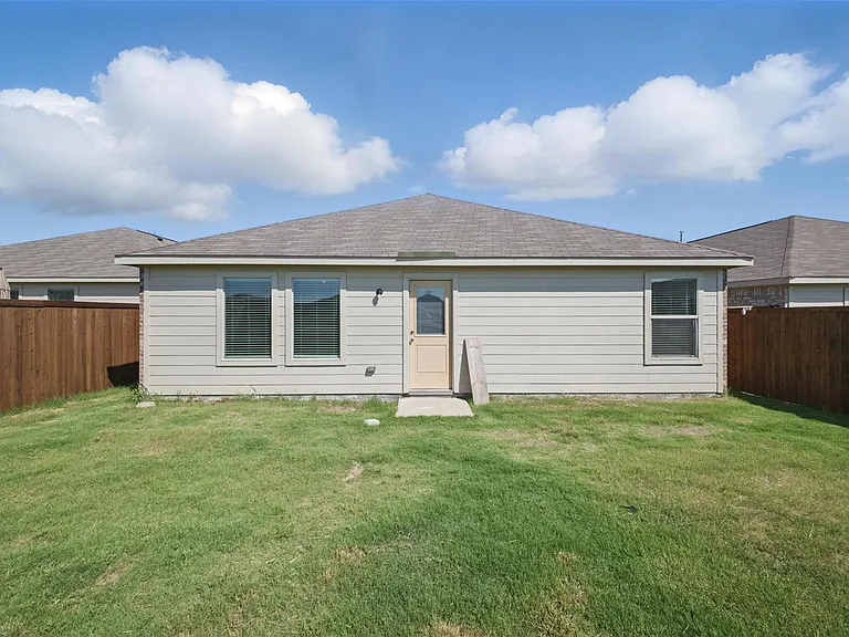 1326 Eldridge Pond St — Photo 17