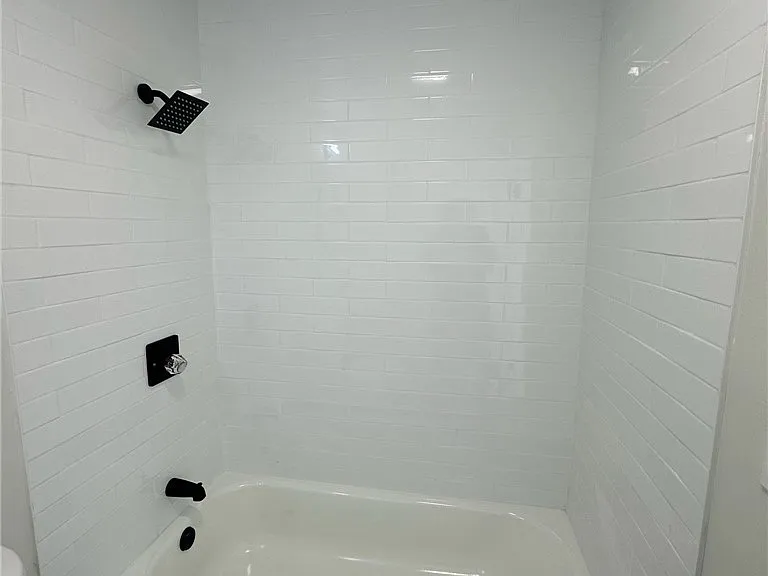 8939 Elizabeth Ave #E — Photo 2