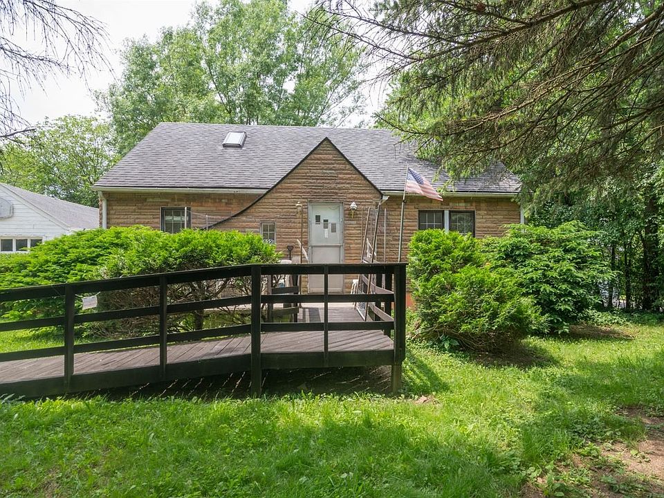 1st image of 655 Ironwood Dr