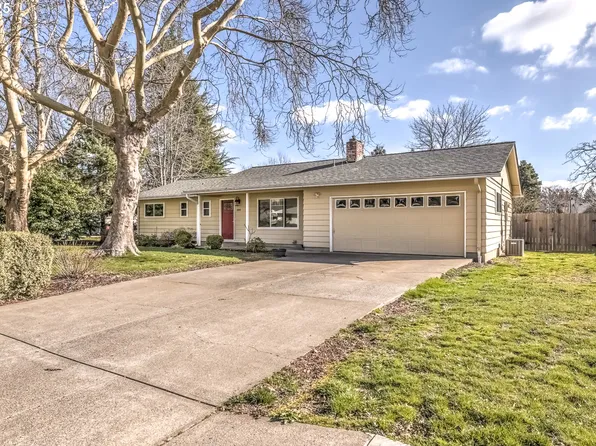 202 SE 39th Ave, Hillsboro, OR 97123
