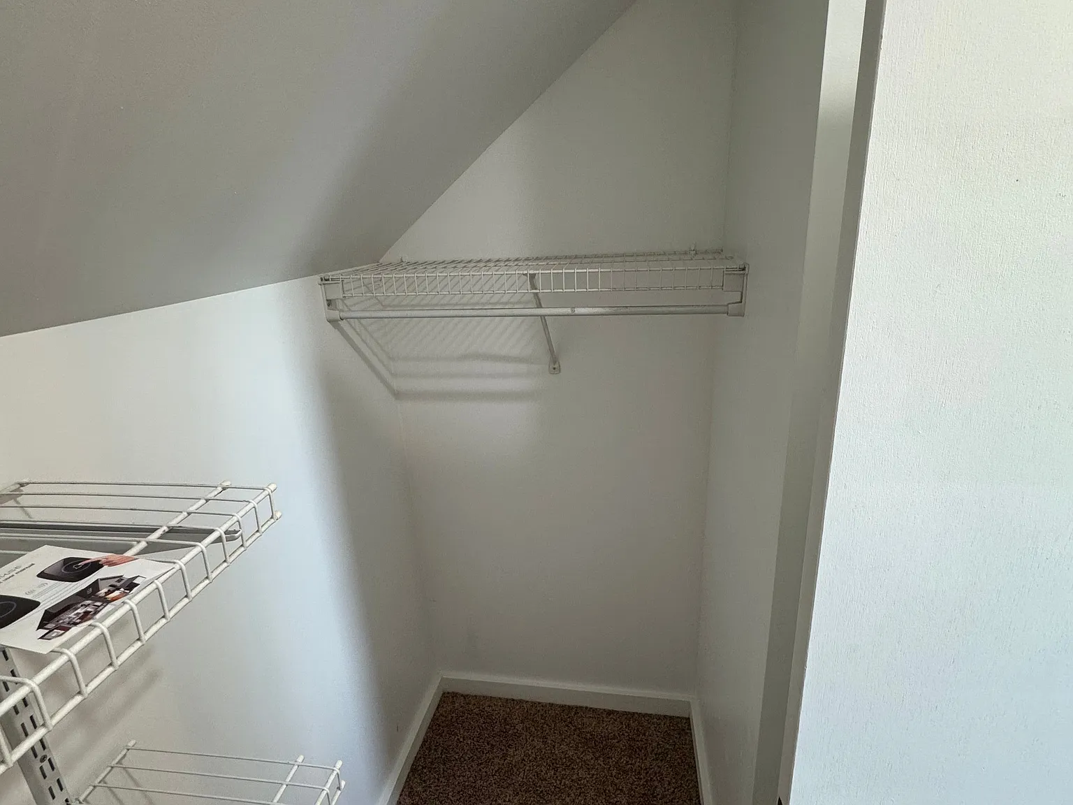 2 bed, 1.0 bath, 717 sqft, $2,000 — Photo 4