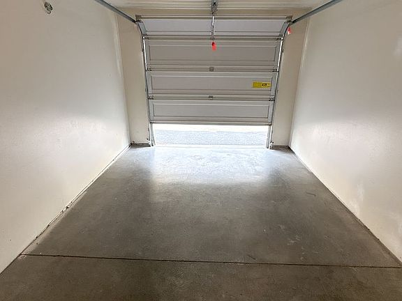 4th image of 5511 Glenridge Way #5517