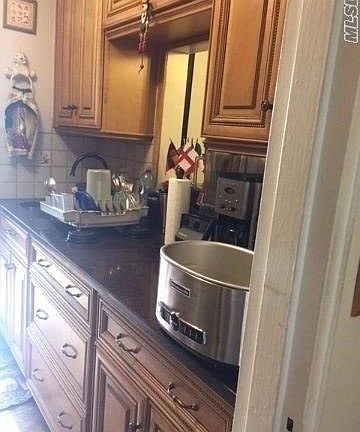 5th image of 78-40 164th St APT 6U