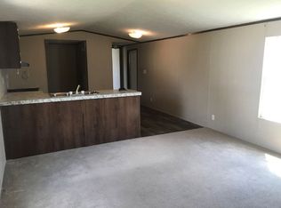 861 Parkway Ln, Rochester, IN 46975