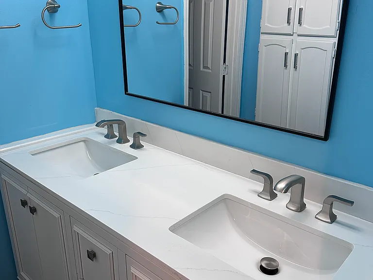 bathroom for rented rooms