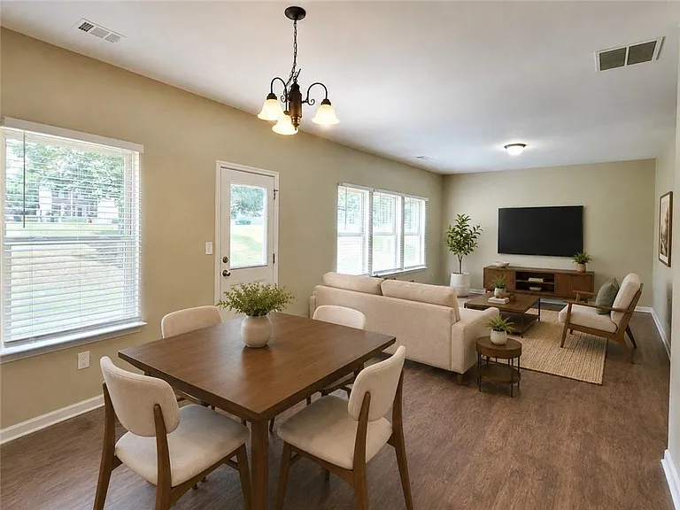 6010 Stonebrook Ln — Photo 8