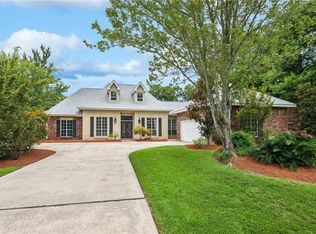 511 River Oaks Dr, Covington, LA 70433