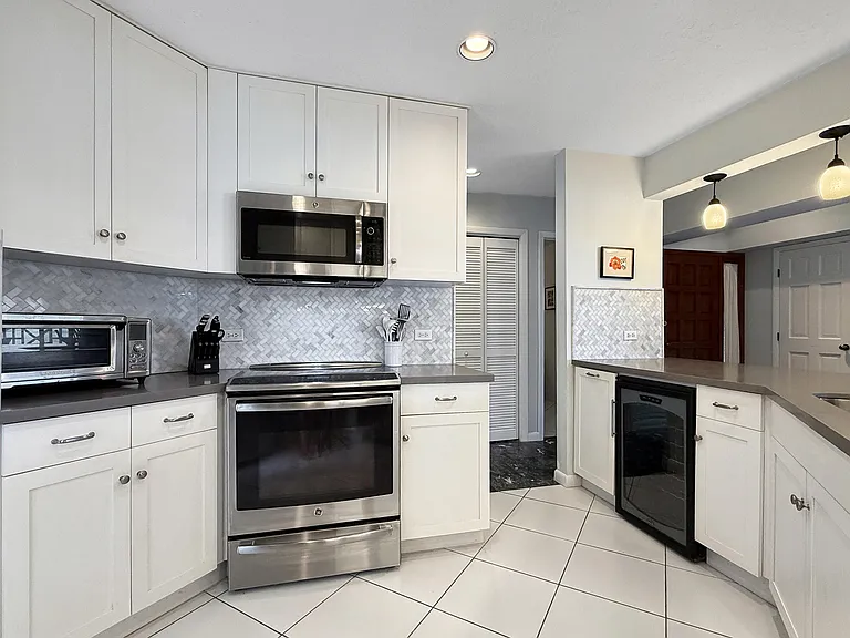 522 Coakley Bay Est #EB — Photo 10