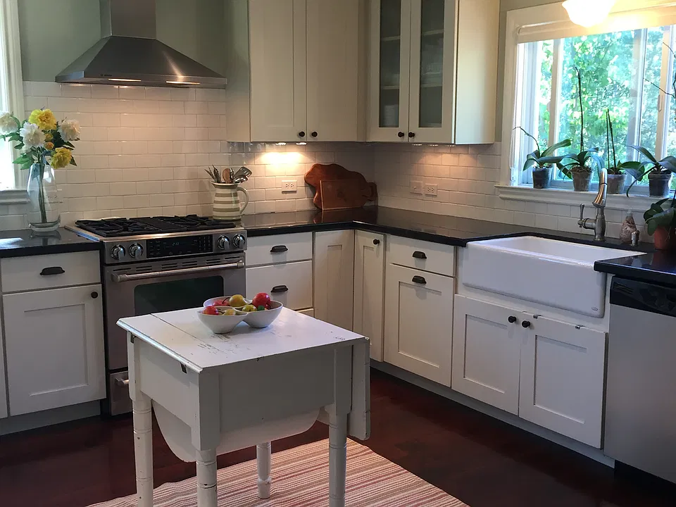 225 Mariposa Dr