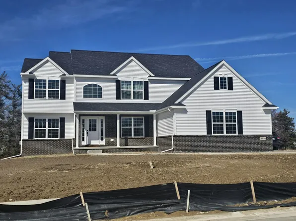 10619 Valley View Dr, Saline, MI 48176