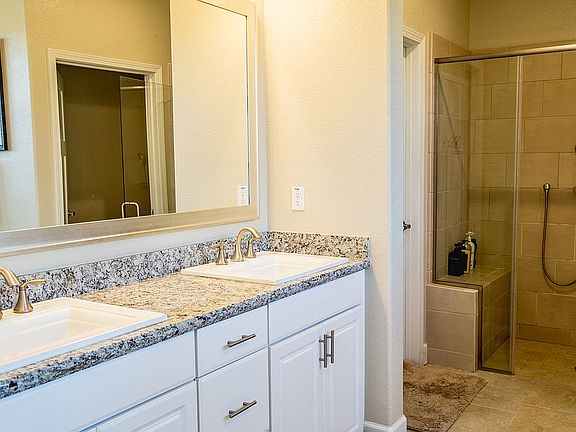 4th image of 5166 Sycamore Canyon Dr