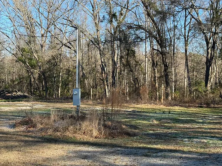 Lot for Rent at 322 Colony Farm Road, Milledgeville

Fits 4 single-wide trailers

All utilities in place

Lot rent: $325/month
