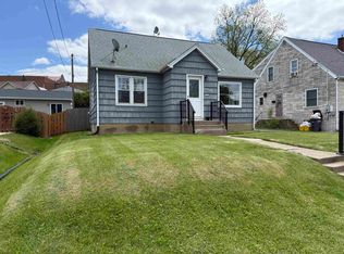 1350 Ohagen St, Dubuque, IA 52001