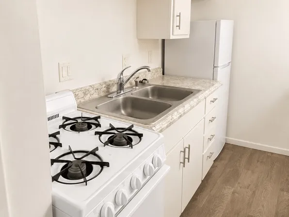 1010FRI, 1010 S 1st St #21406195, Champaign, IL 61820