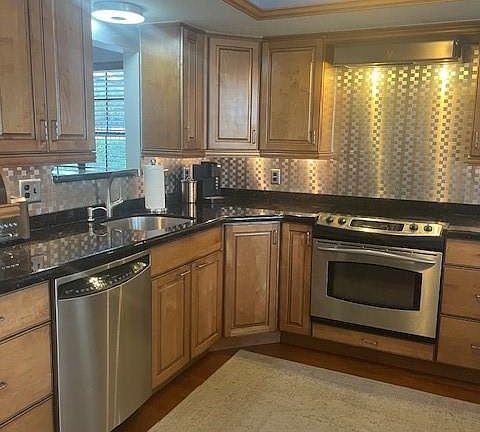 5th image of 840 Meadowland DR #J