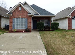 9014 Brookline Ln, Helena, AL 35080