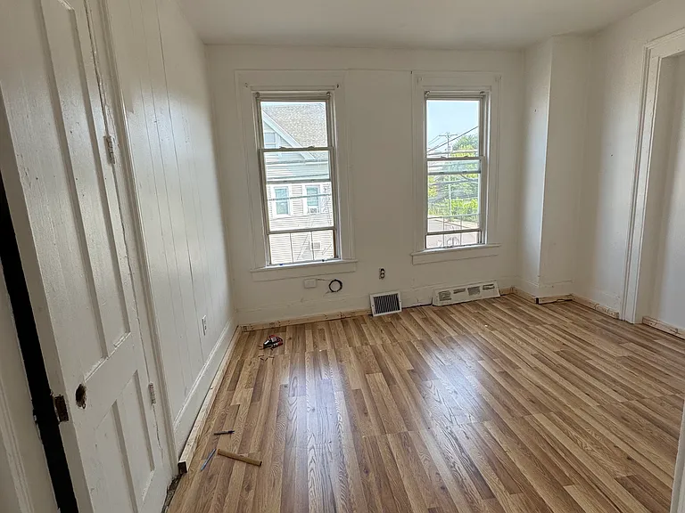 357 Harral Ave #1 — Photo 6