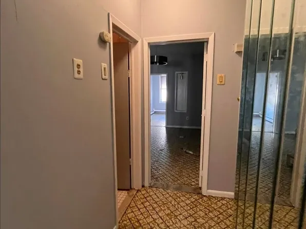 111 Baldwin Avenue image 5 of 7