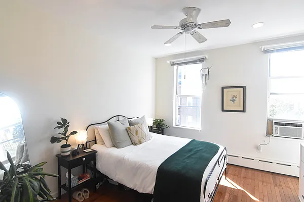 Rented by The Agency | media 9