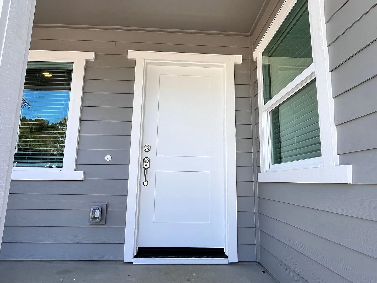 Charming 2 Bedroom Home for Rent in Martinez! — Photo 3