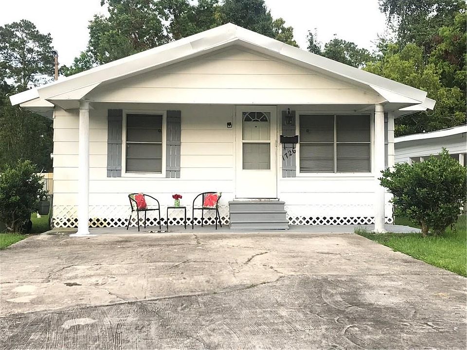1st image of 1720 Jake St