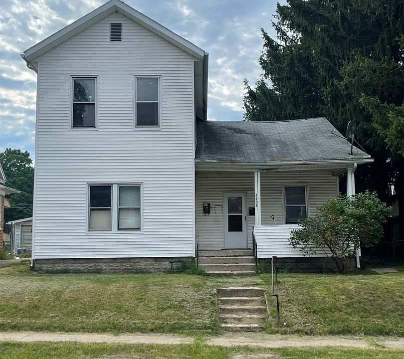 2nd image of 2109 Chapin St