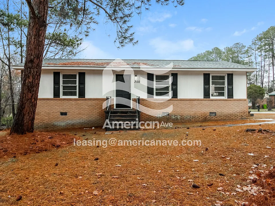 300 Forestwood Dr