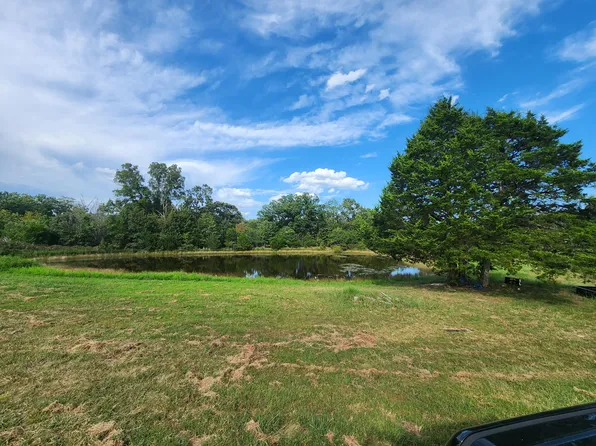 24 Yankee Lane, Lebanon, MO 65536