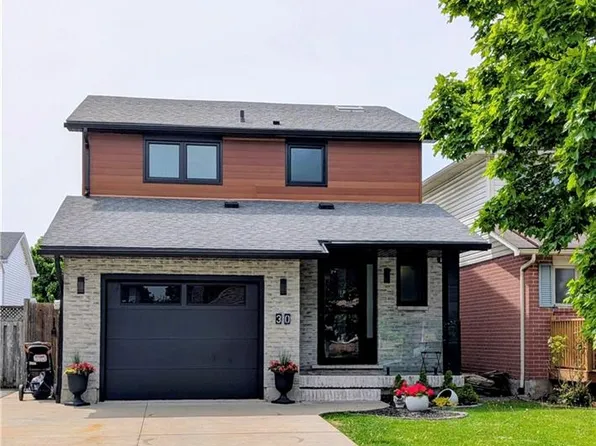 30 Buchanan Cres, Thorold, ON L2V 4M5