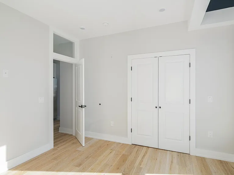 2731 W Jefferson St #5 — Photo 12