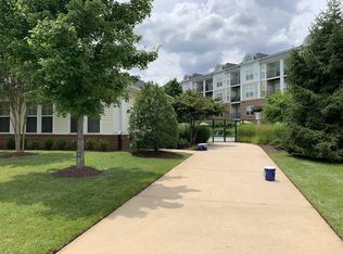 3820 Lightfoot St UNIT 120, Chantilly, VA 20151