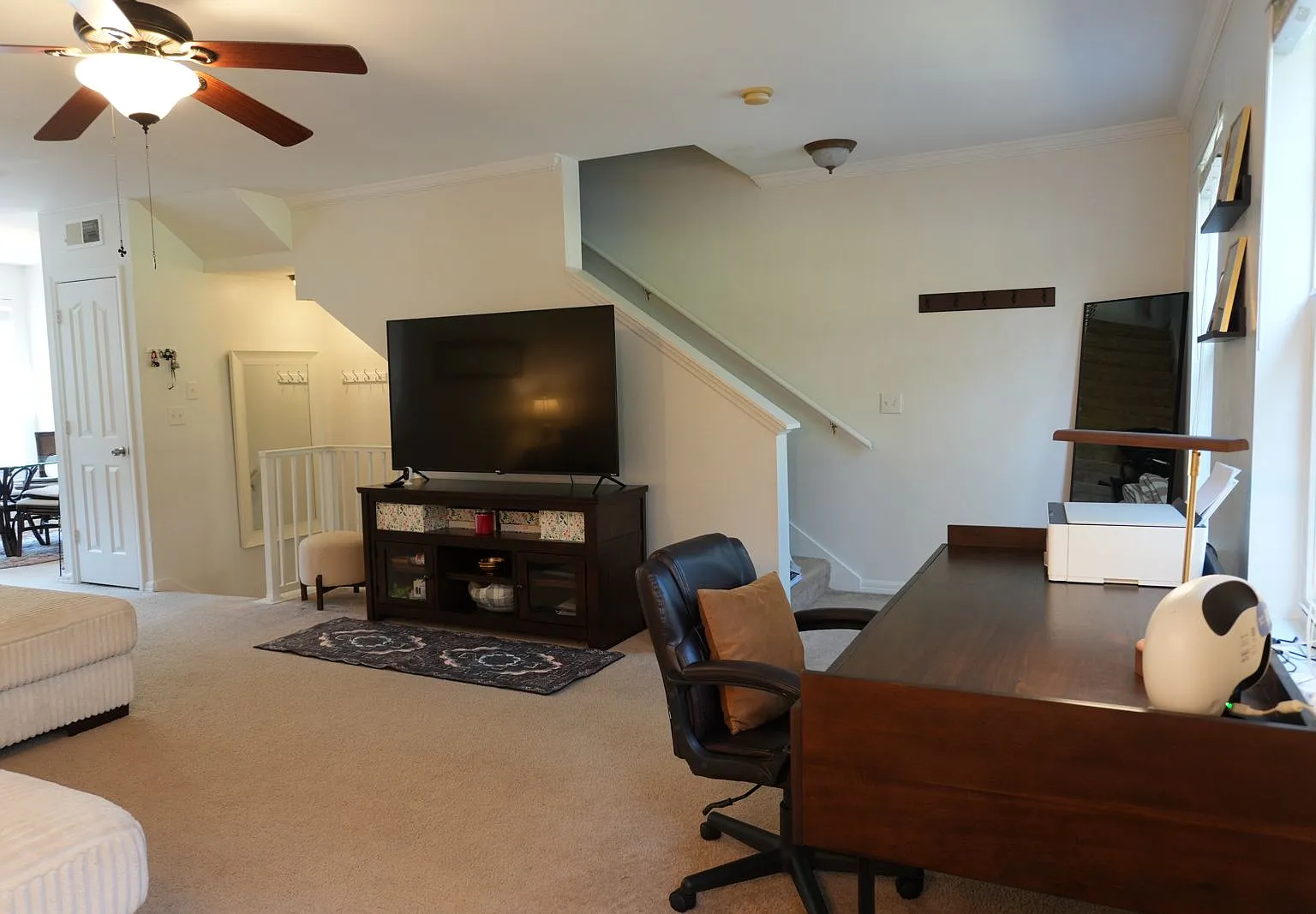 3 bed, 1640 sqft, $2,800 — Photo 2