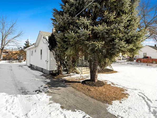 1036 Kane St, Aurora, IL 60505